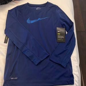 NEW ❤️ Nike Long Sleeve Dri-Fit shirt
